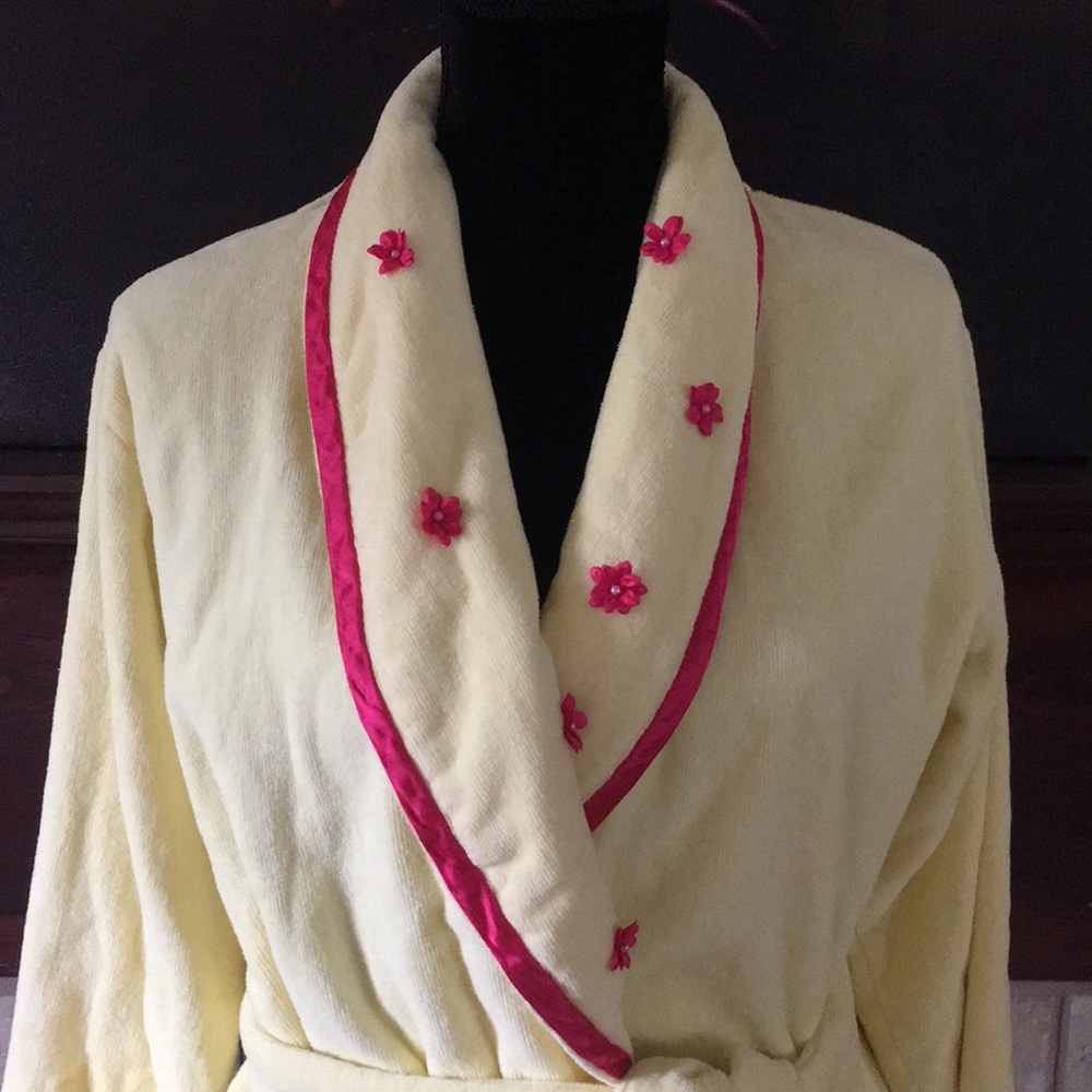 🦊 French Kitty fun yellow/fuschia terry robe